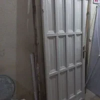 درب و آکاردئونی فلزی