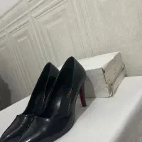کفش|کیف، کفش، کمربند|میبد, |دیوار