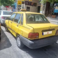 تاکسی پراید