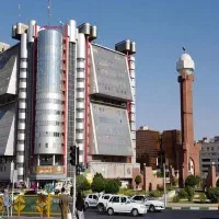 مغازه نزدیک درب ورودی پاساژ گلدیس