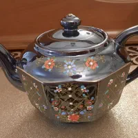 ظروف زیبا گل سرخی قوری استکان مجسمه قدیمی انتیک
