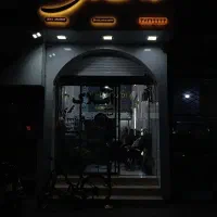 خانه-طبقه-همکف-مستقل-خیابان-صداقت