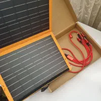 شارژ موبایل با پنل تاشو خورشیدی