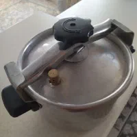 زودپز|ظروف پخت‌وپز|صائین قلعه, |دیوار