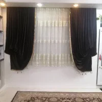 والان پرده جنس مخمل رنگ قهوه ای تیره