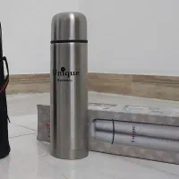 فلاسک یونیک نیم لیتری دوجداره همراه کیف