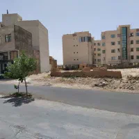 زمین تجاری ۱۸۴متر دهنه ۲۴
