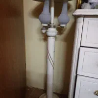 چراغ پایه دار