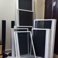 توری پشه گیر پلیسه