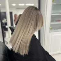 مدل برای رنگ و لایت و کراتین تضمینی