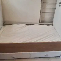 تخت و کمد کودک