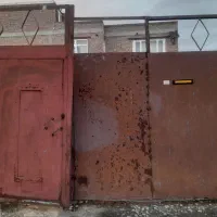 درب حیاط ۴متری