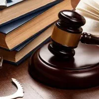 مشاوره تلفنی وانجام وکالت توسط وکیل پایه یک