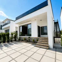 ۳ دستگاه ویلای مدرن فلت / روف‌گاردن اختصاصی