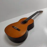 گیتار یاماها c70 مشابه نو