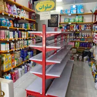 قفسه وسط فروشگاهی نو و تابلو ال ای دی|فروشگاه و مغازه|قم, هنرستان|دیوار