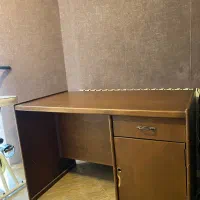 میز تحریر / کاملا سالم