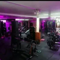 باشگاه بدنسازی اقایان بانوان