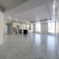آپارتمان ۱40متری /۳ خواب / نور مستقیم