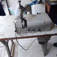 تعدادی چرخ کفاشی و لوازم کفاشی به فروش می‌رسد