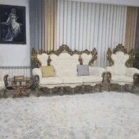 مبلمان سلطنتی ۹ نفره به همراه جلو مبلی و عسلی