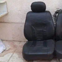 صند لی پیکان