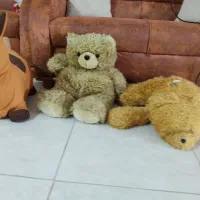 عروسکهای خرسی و اسب و گاو بزرگ