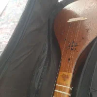 سه تار با مهر مفاخر