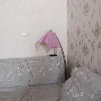 آباژور ایستاده