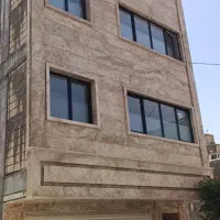 ۳طبقه رو پیلوت/ جنوبی/ آسانسور دار