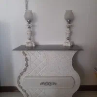 کنسول و شمعدان