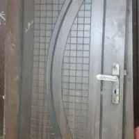 یک جفت در تمیز نو بدون زدگی به شرط