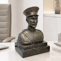 تندیس برنزی کهنه