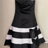 لباس دکلته مجلسی