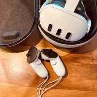 عینک واقعیت مجازی Meta Quest 3 با کیف اورجینال