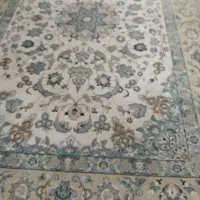 فرش و یه سری لوازم منزل دارم فروشی