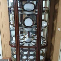 ویترین ۴ طبقه