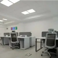 منشی دفتر خانم