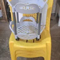 دو عدد صندلی