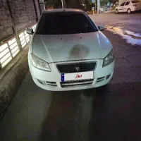 رانا در حد مدل 95 کارمندی