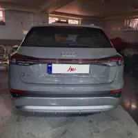 آئودی کیو ۴ رنگ ناردو گری