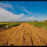زمین-حاشیه-استقلال