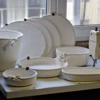 سبد لباس و اسباب بازی و شامپو و ادکلن و لوسیون
