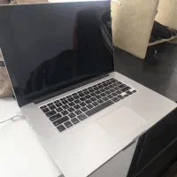 مک بوک پرو ۲۰۱۵ گرافیک دار  cori7 Ram16  256ssd