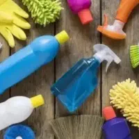 نظافت منزل وکارهای خدماتی انجام میدم