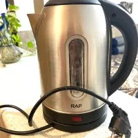 کتری برقی رنگ نقره ای استیل