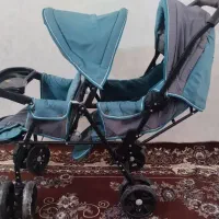 کالسکه دوقلو