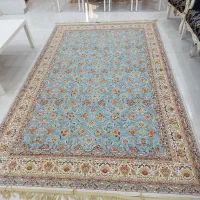 قالی فیروزه ای ۶و۴ متری