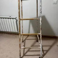 فروش چهارپایه آهنی
