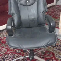 صندلی گردون و جک دار